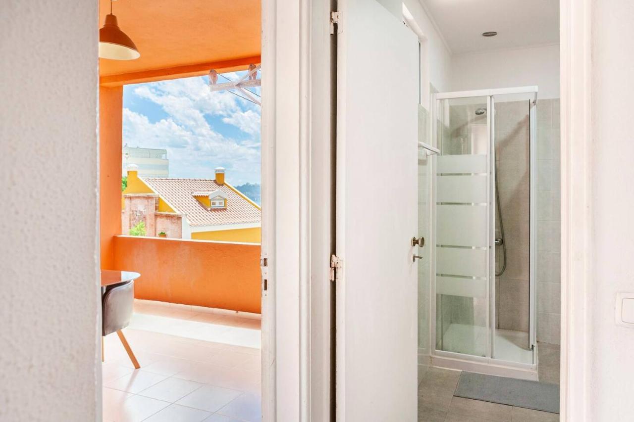 Relax In Lisbon For 4 People With Terrace And Parking公寓 外观 照片